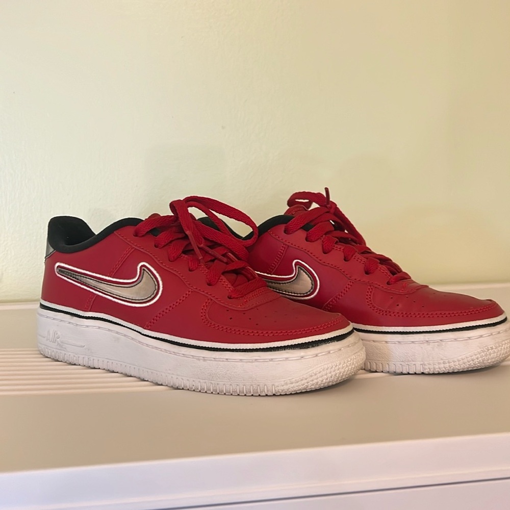 Red Nike AF-1 size US 5Y